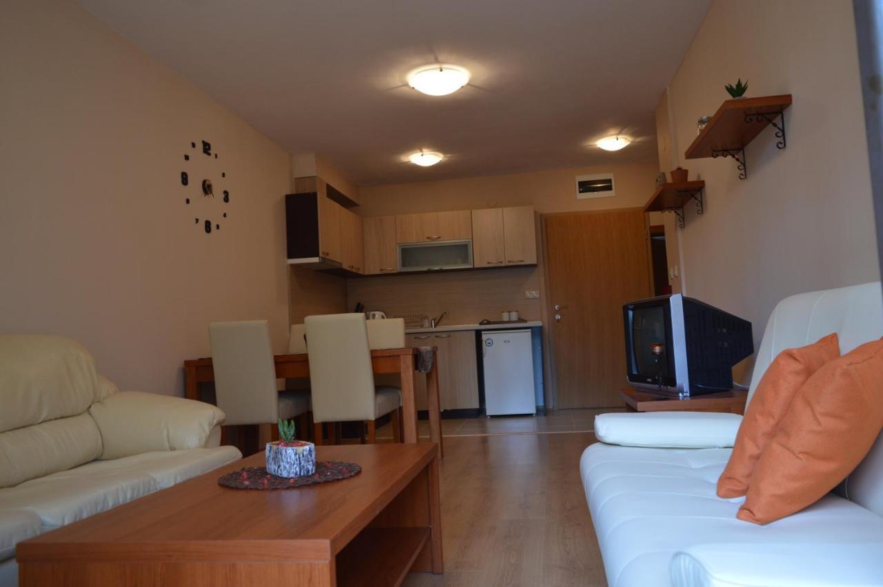 Stylish 1 Bedroom Apartment In Aspen Golf Resort Бансько Екстер'єр фото