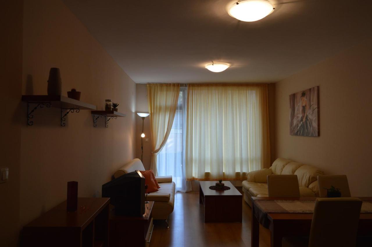 Stylish 1 Bedroom Apartment In Aspen Golf Resort Бансько Екстер'єр фото
